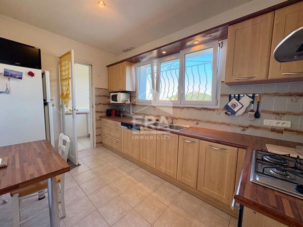 Maison Six Fours Les Plages 5 pièce(s) 136 m2