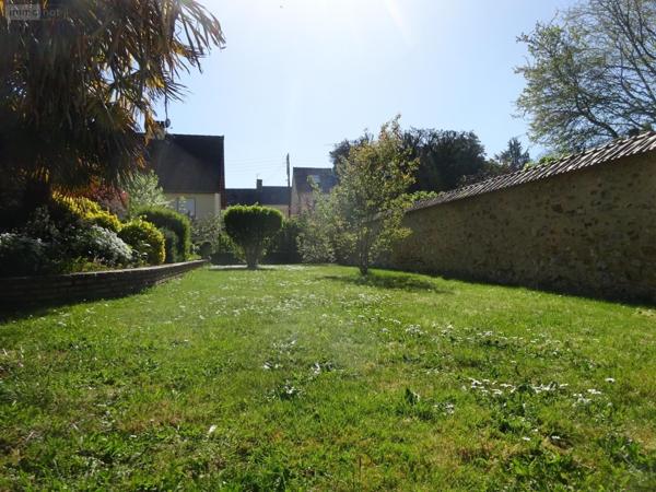 Pavillon à vendre à Nogent-le-Rotrou dans l'Eure-et-Loir (28400), ref : NOG 1035