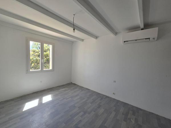 MAISON - GARAGE - CLIMATISATION - ABRI VOITURES