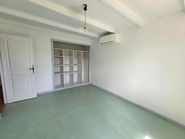 MAISON - GARAGE - CLIMATISATION - ABRI VOITURES