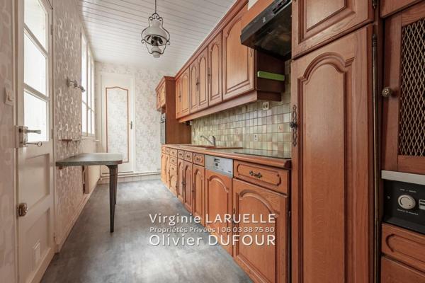 ROUEN CENTRE Maison 5 chambres, véranda, terrasse, cave et atelier au fond du jardin