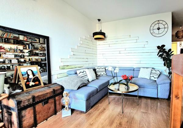 T4 avec terrasse et apeçu mer