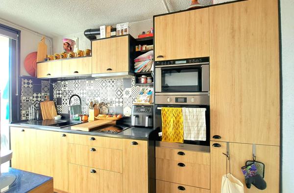 T4 avec terrasse et apeçu mer