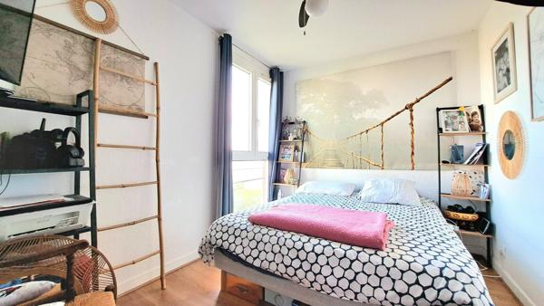 T4 avec terrasse et apeçu mer