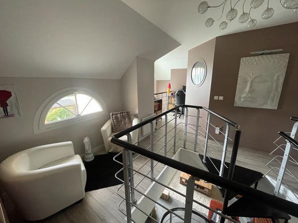 Maison Familiale de 171 m² - 7 Pièces, 4 Chambres avec Grand Jardin !