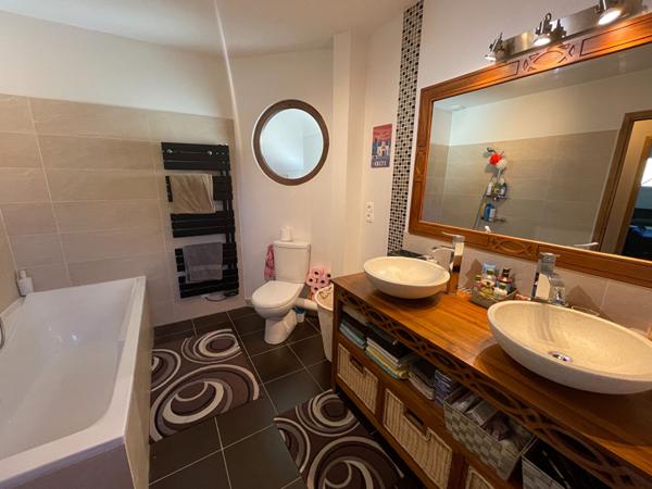 Maison Familiale de 171 m² - 7 Pièces, 4 Chambres avec Grand Jardin !