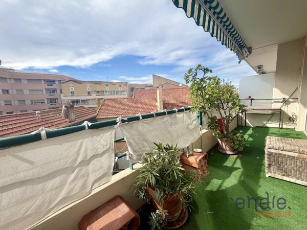 SAINT RAPHAEL T3 TERRASSE ET BALCON