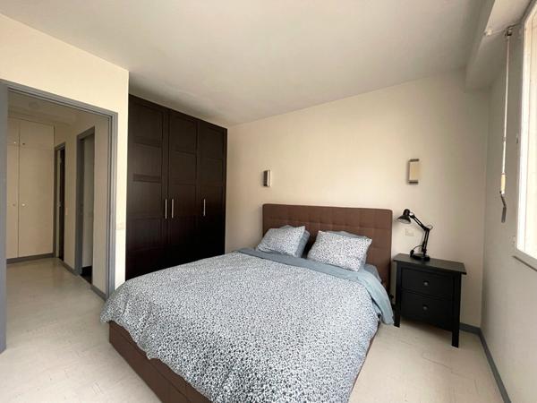 Appartement Paris 4 pièce(s) 78.86 m2