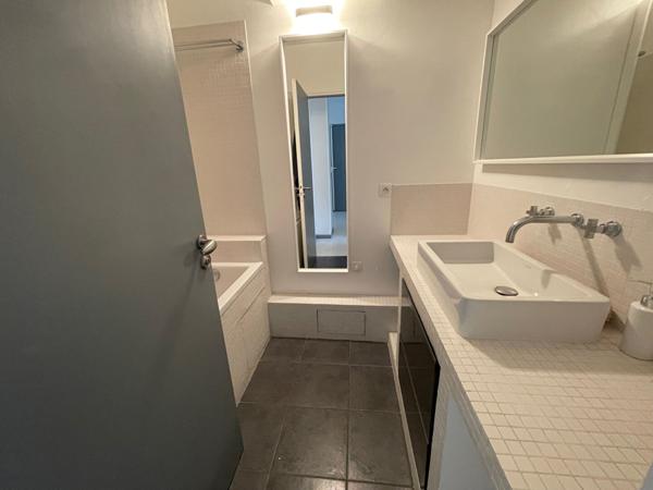 Appartement Paris 4 pièce(s) 78.86 m2
