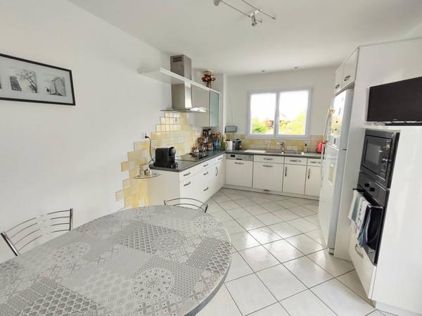 Maison à vendre 8 pièces de 179 m²