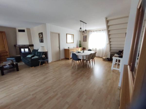 Maison à vendre 8 pièces de 179 m²