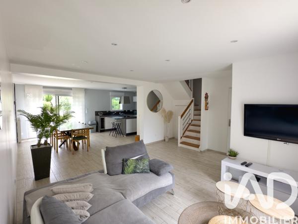 Location maison 5 pièces 102 m² Guérard
