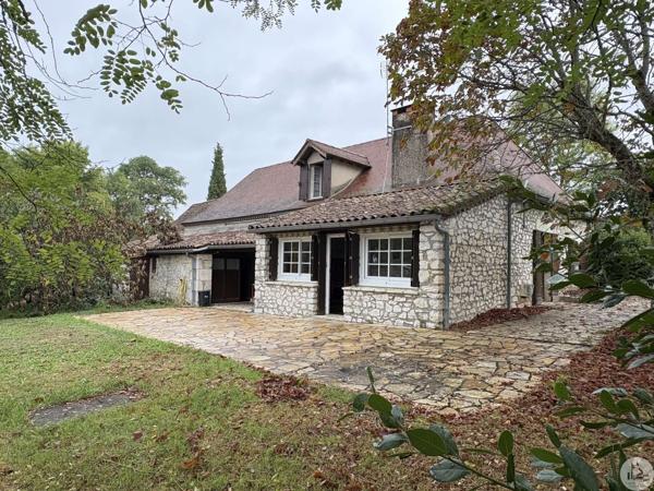 Maison de village, terrain et grange