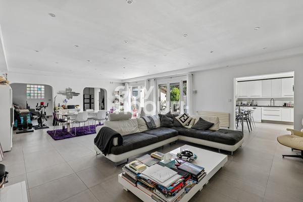 Maison proche Métro Carnot