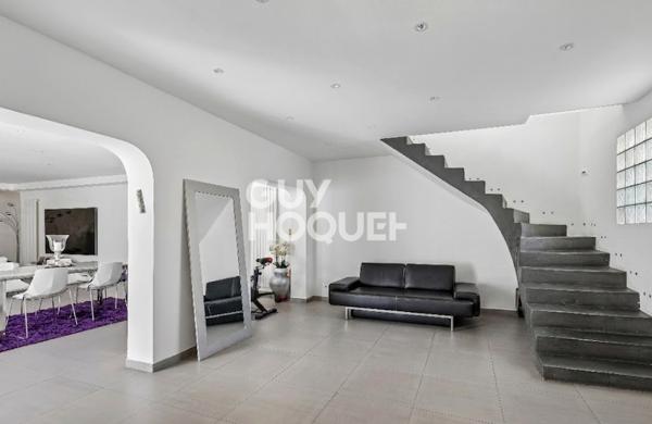 Maison proche Métro Carnot