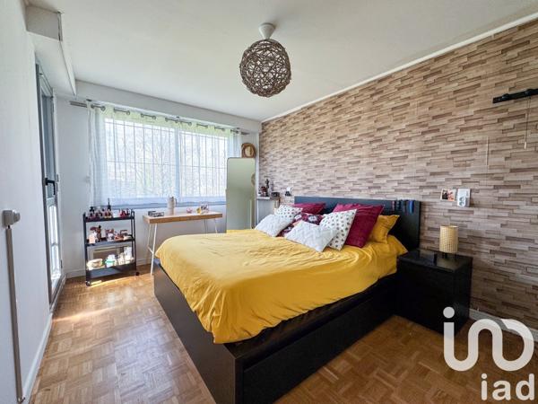 Appartement 2 pièces de 52 m² à Créteil (94000)