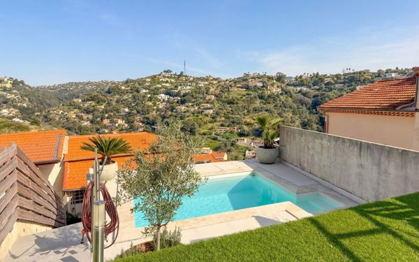 Maison à vendre    4 pièces • 102 m2 Nice