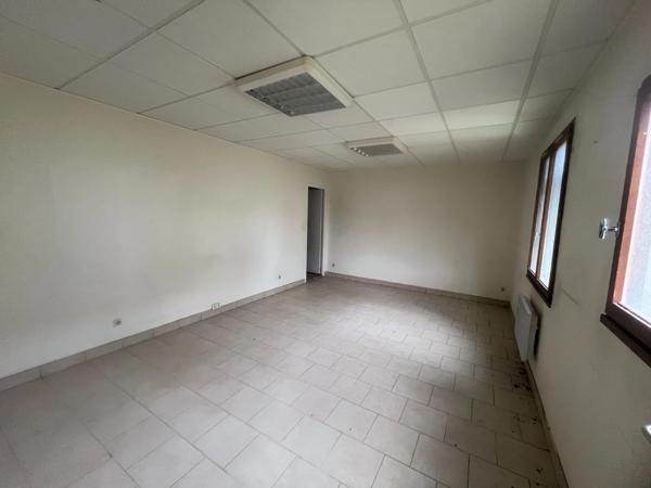 Propriété rare à rénover, IDEAL INVESTISSEUR ! L'Isle d'Espagnac