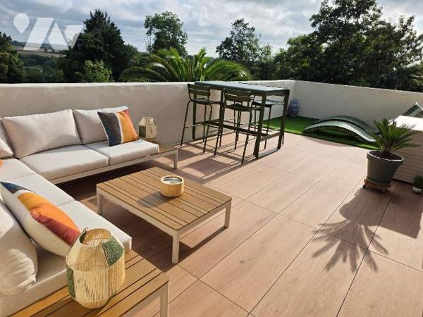 Appartement à Vendre à Pleurtuit (35730) en Ille-et-Vilaine (35)

Appartement situé au premie...