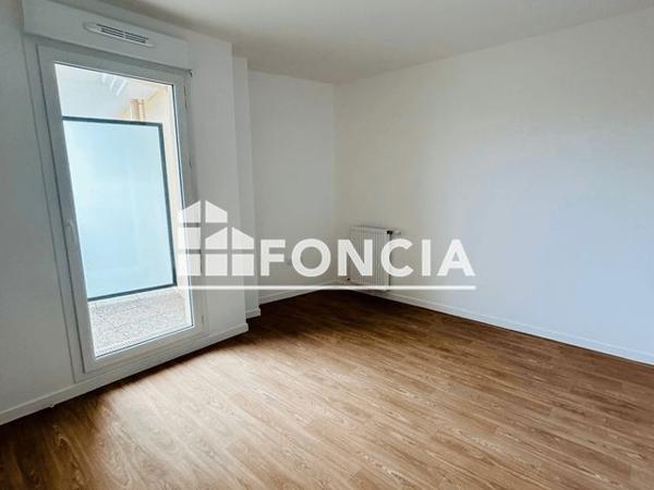 Location Appartement 2 pièces 45.21 m² - 71 ROUTE DE CORBEIL Sainte Genevieve Des Bois 91700