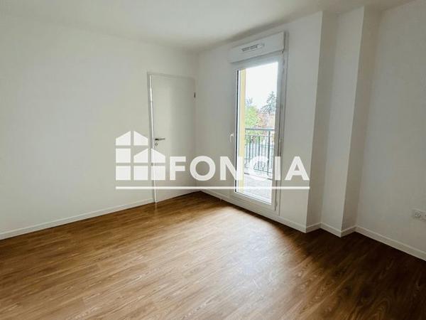 Location Appartement 2 pièces 45.21 m² - 71 ROUTE DE CORBEIL Sainte Genevieve Des Bois 91700