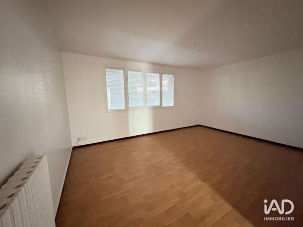 Location appartement 3 pièces 68 m² Saint-Raphaël