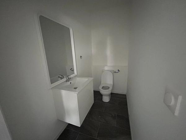 Vente Local commercial 1 pièces 80 m2 à Avrillé