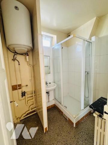 VINCENNES MAIRIE (RER ET METRO) - PROCHE BOIS - 3 PIECES. 56 m².  