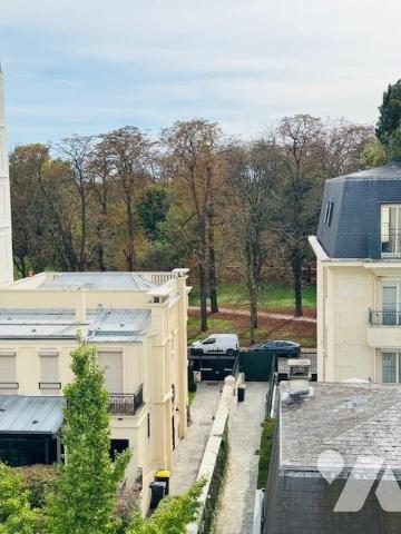 VINCENNES MAIRIE (RER ET METRO) - PROCHE BOIS - 3 PIECES. 56 m².  