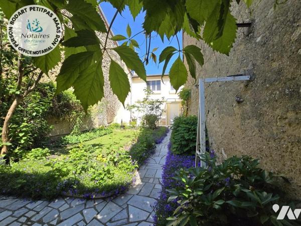 BELLE MAISON T4 AVEC JARDIN CLOS