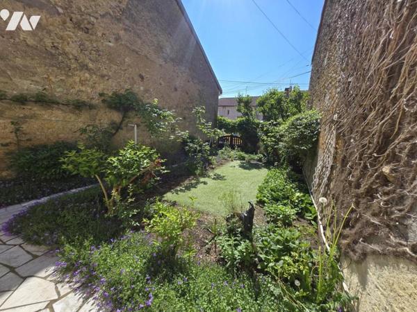 BELLE MAISON T4 AVEC JARDIN CLOS