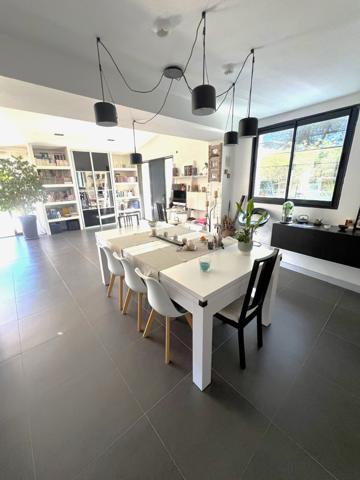 Maison 6 pièces - 180 m² Bien prestige