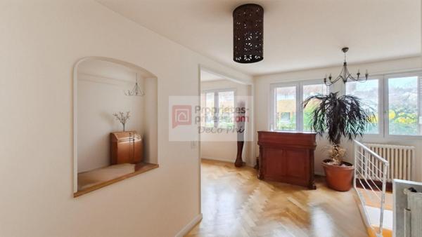 Maison  7 pièces  185 m2  Terrasse et jardin sud - Le Chesnay proche Versailles