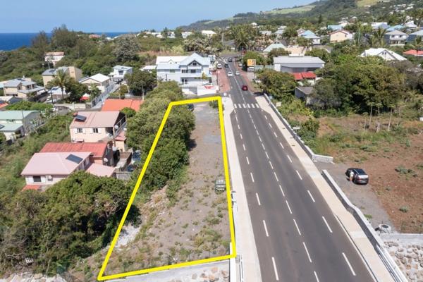 À Vendre : Terrain à Bâtir 1007 m² - Emplacement idéal et Fort Potentiel