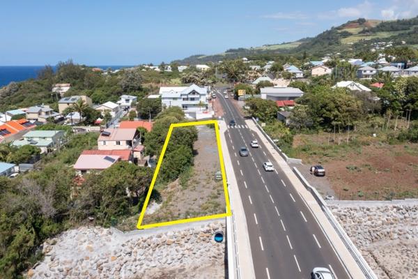 À Vendre : Terrain à Bâtir 1007 m² - Emplacement idéal et Fort Potentiel