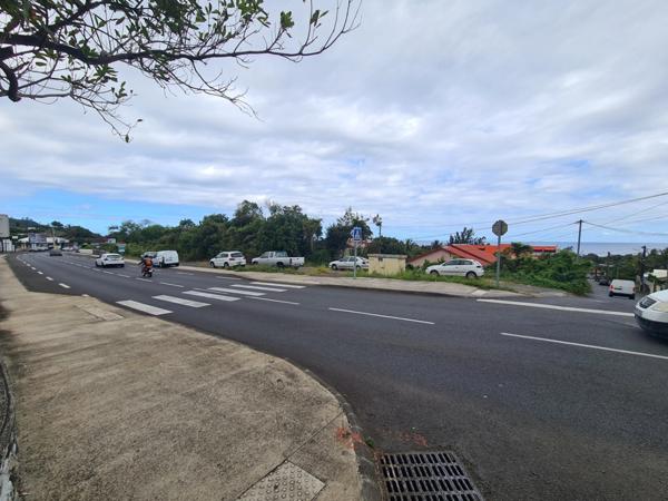 À Vendre : Terrain à Bâtir 1007 m² - Emplacement idéal et Fort Potentiel