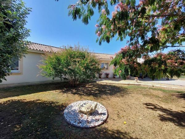 Maison individuelle à vendre à Brantôme en Périgord en Dordogne (24310), ref : 18113/124