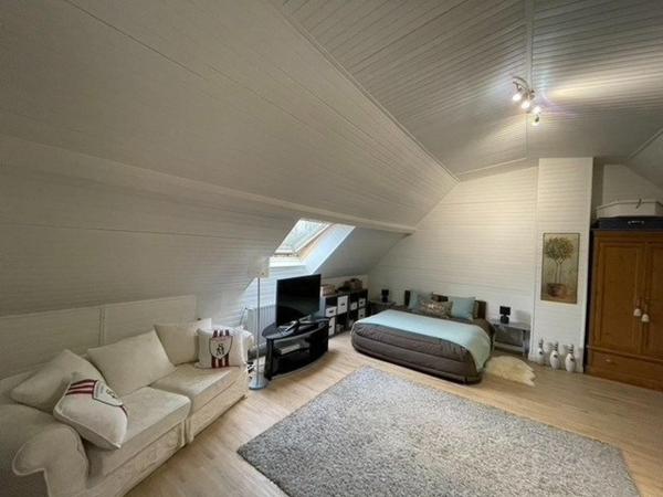 Maison à YVRE-L'EVEQUE, 72530 - 8 pièces 263m²