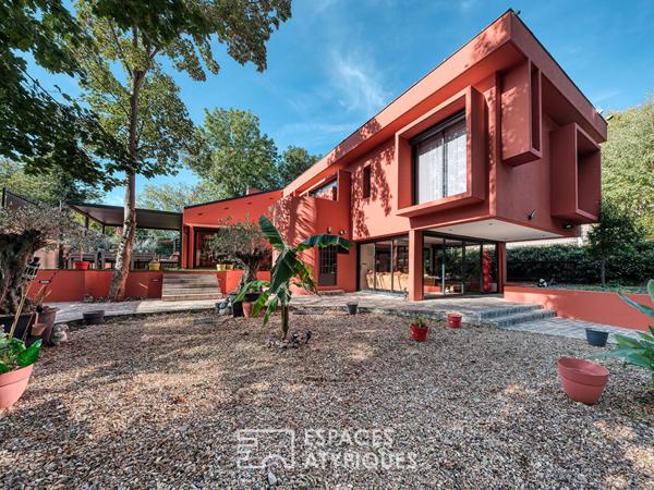 La maison contemporaine entièrement rénovée