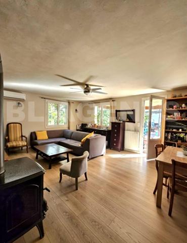 ***La Ciotat ** 2 maisons F3** Terrain 740m² environ***