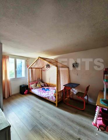 ***La Ciotat ** 2 maisons F3** Terrain 740m² environ***