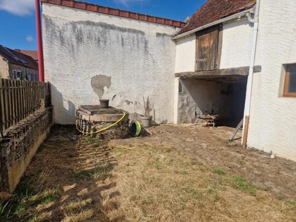 Très belle longère avec terrain, tranquille