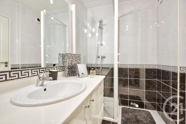 Appartement F3 à vendre  3 pièces - 108,68 m2 BEAUSOLEIL - 06