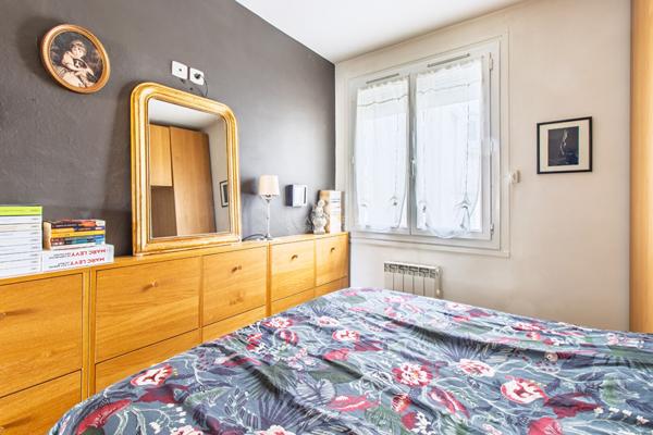 PARIS 18EME - RUE DES CLOYS - METRO LAMARCK-CAULAINCOURT OU JULES JOFFRIN €239 500 ** - Référence NG-6602