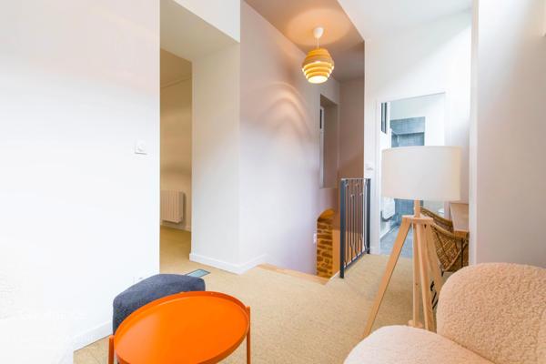 DIJON QUARTIER RUE D 'AUXONNE SUPERBE APPARTEMENT ANCIEN RENOVE