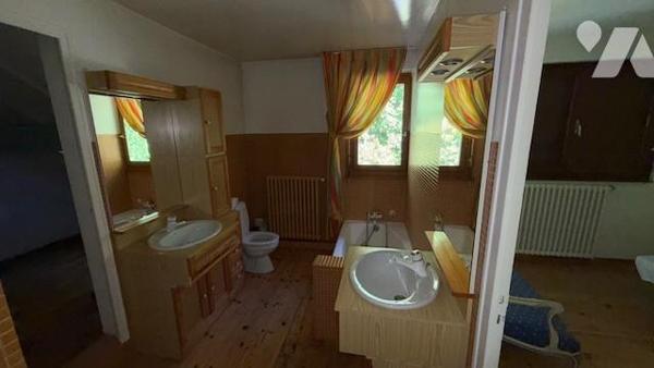 Maison familiale sur deux niveaux 