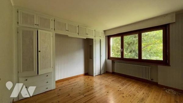 Maison familiale sur deux niveaux 