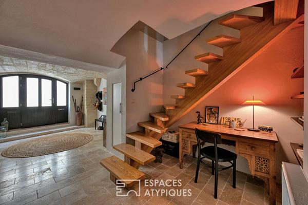 Maison de caractère avec terrasses et cour intimiste
