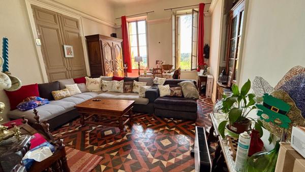 Exceptionnel la vie de Château au cœur du Muy