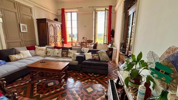 Exceptionnel la vie de Château au cœur du Muy